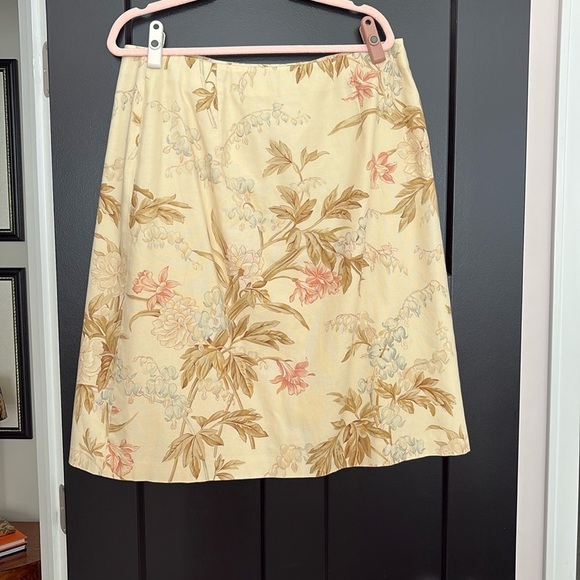Talbots Floral Pastel Cream/Butter Yellow A-Line Skirt. Front Buttons. Size 14. - Picture 2 of 10